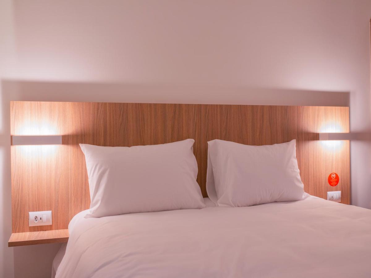 Hotel Moov Porto Alegre Esterno foto